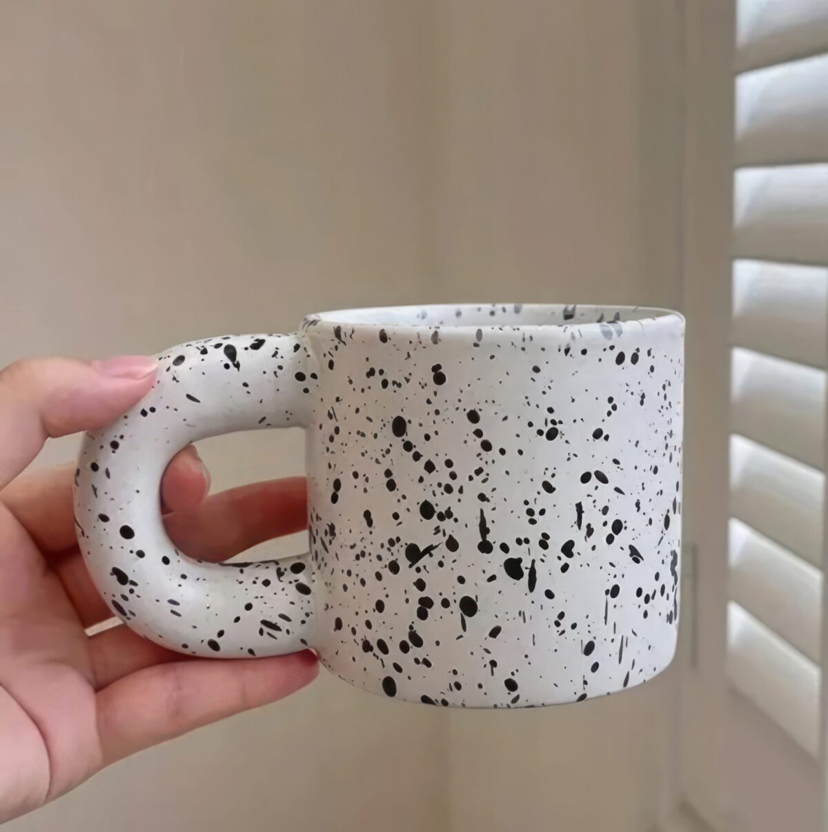 Kubek Ceramiczny z Uchem na Kawę Herbatę Duży Kremowy 300ml - obrazek 2